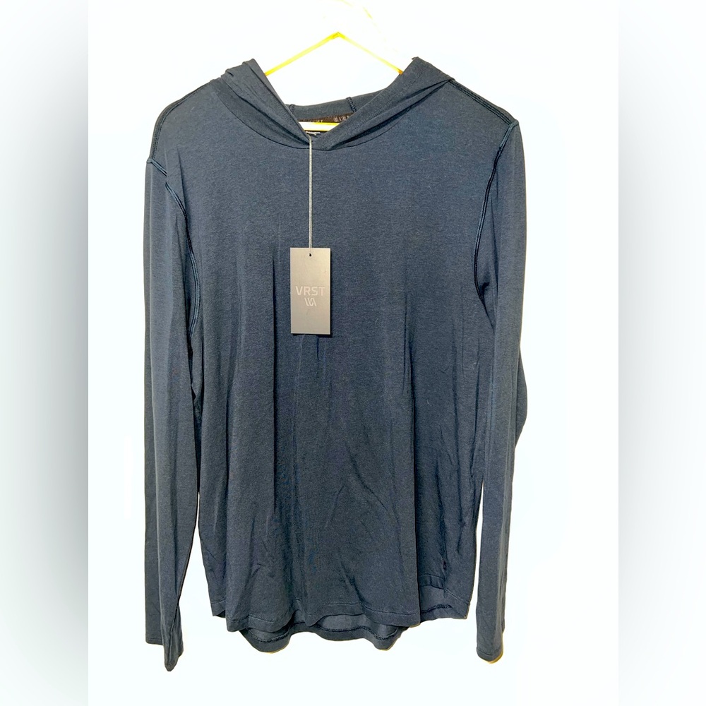 NWT VRST Men’s Longsleeve Essential Shirt with Hoodie Dark Blue Mens Size Medium